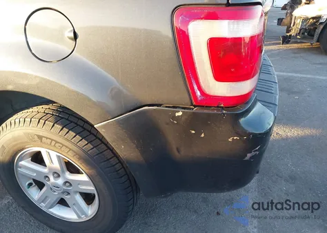 2008 Ford Escape Hybrid z USA, uszkodzony, nr VIN 1FMCU49H68KA77890